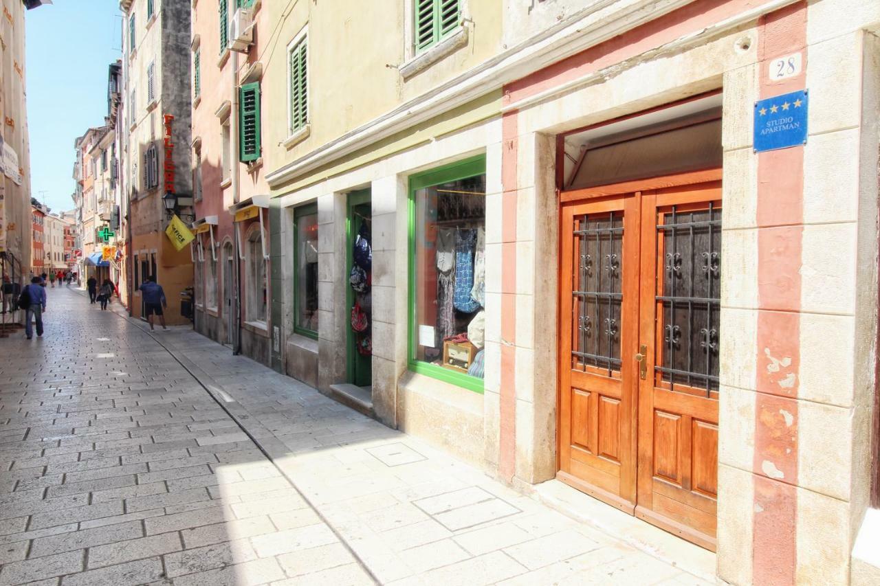Ferienwohnung La Vela Rovinj Exterior foto