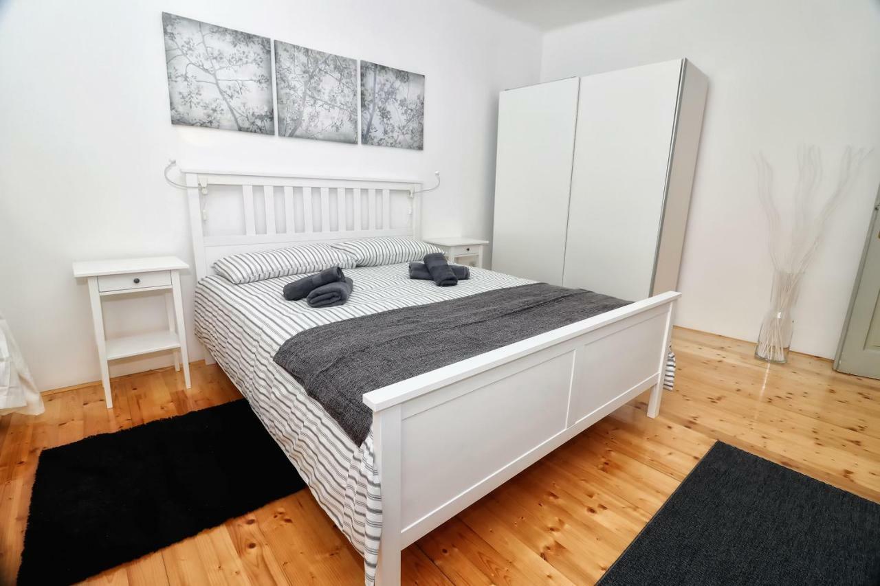 Ferienwohnung La Vela Rovinj Exterior foto